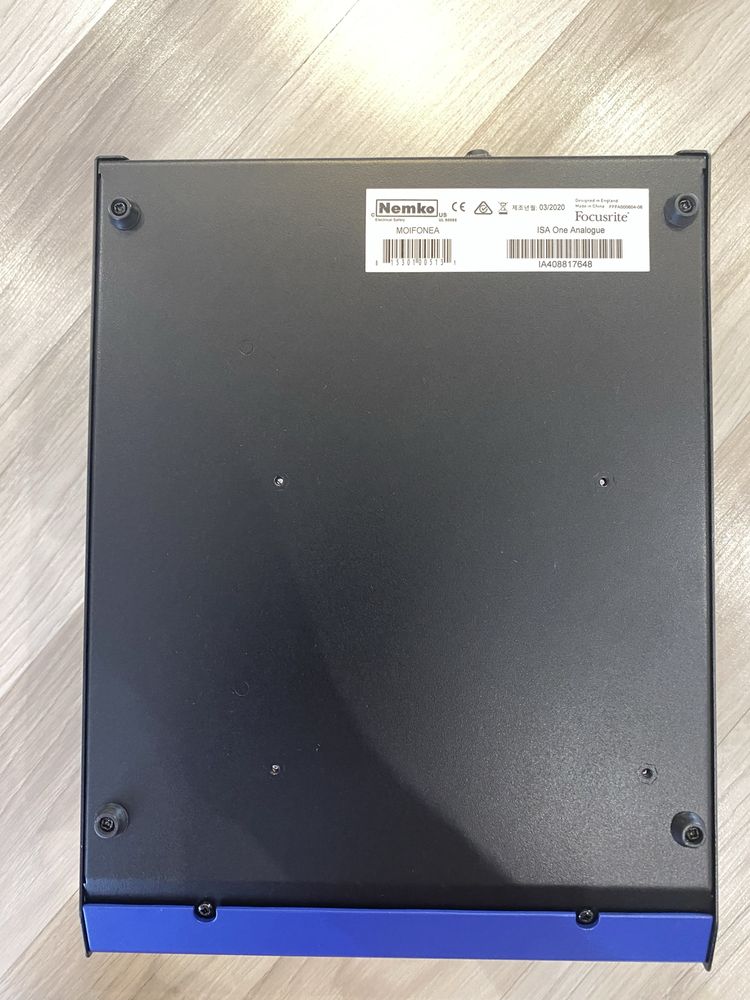 Focusrite isa one preamp mikrofonowy