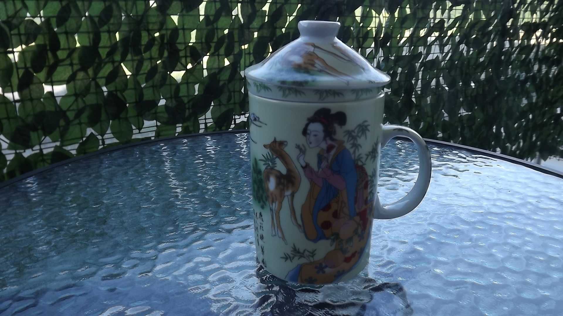 porcelana chińska, kubek z sitkiem