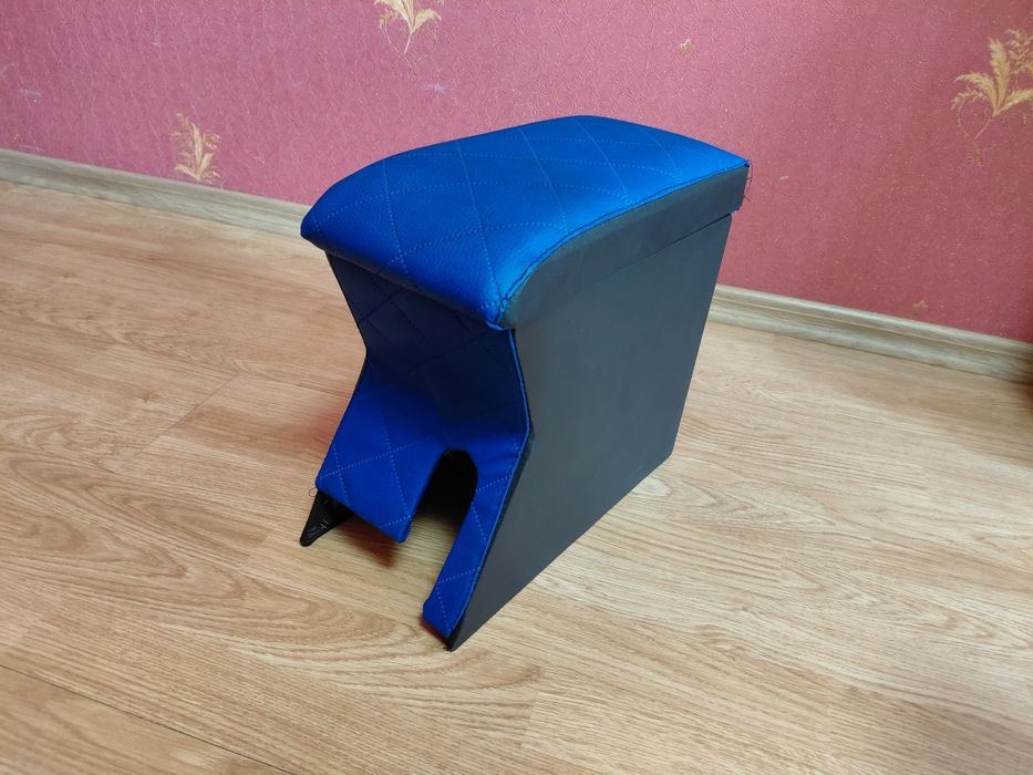 Підлокітник Ланос,сенс