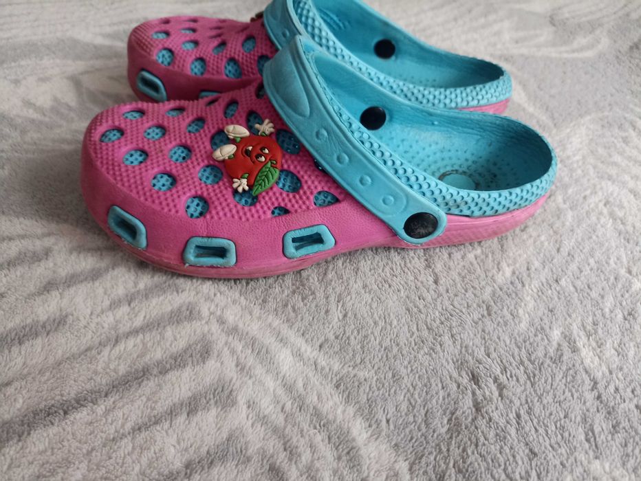 klapki typu crocs 35