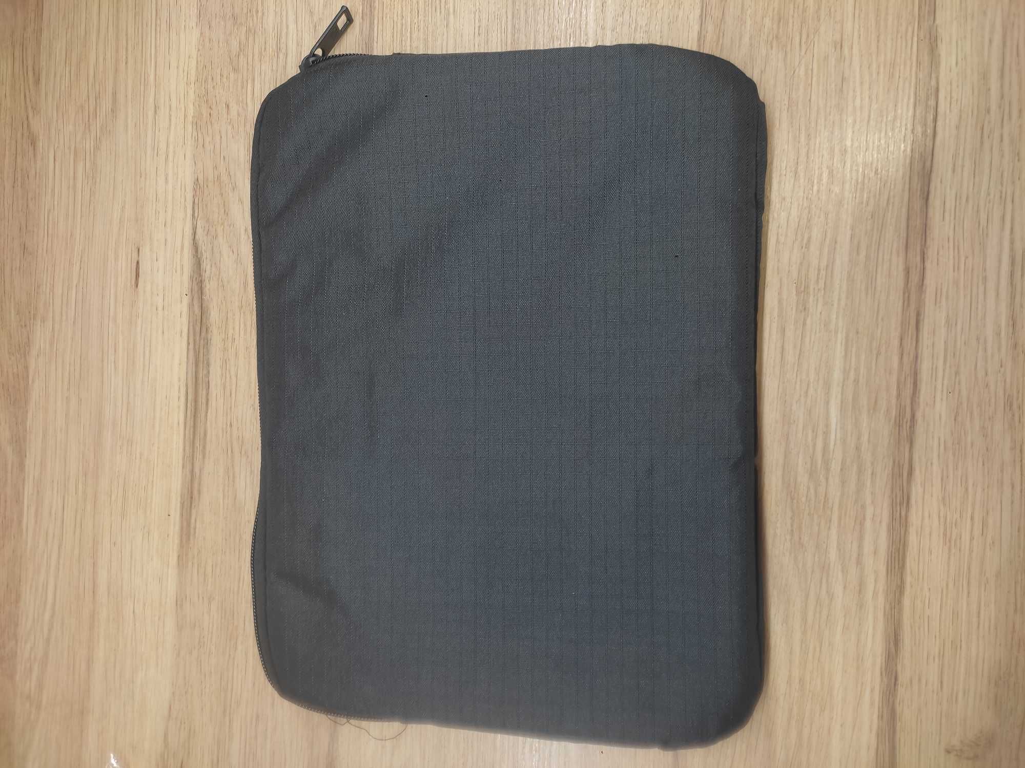 Pokrowiec na tablet/laptopa nowy