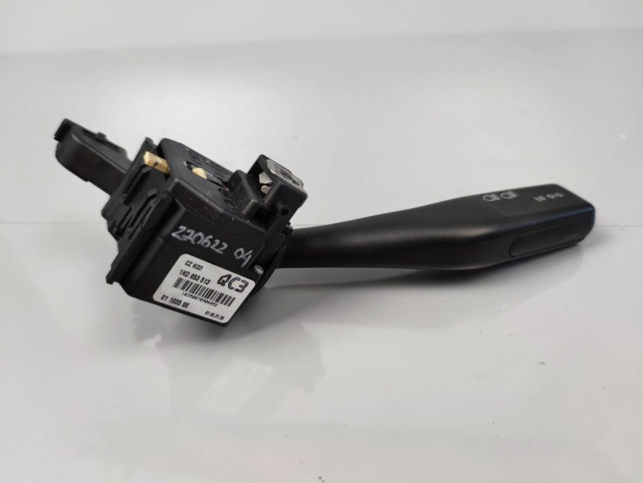 Переключатель подрулевой левый 1K0953513 SKODA OCTAVIA A5