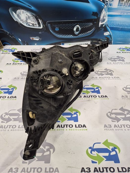 Ótica direita Citroën DS3