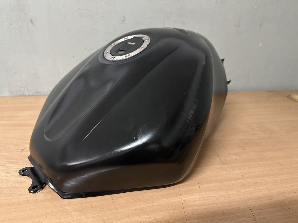 Yamaha R6 YZF RJ01 RJ03 99-02 Bak Pompa Paliwa Kranik KPL Zbiornik