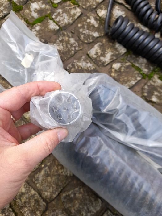 Vendo chicotes,e reguas de travação para camião. 75€