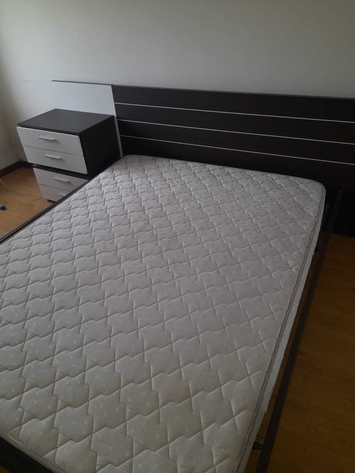 Quarto de Casal seminovo com colchão - BAIXA DE PREÇO