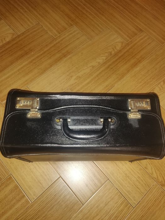 Pasta de executivo em pele com código