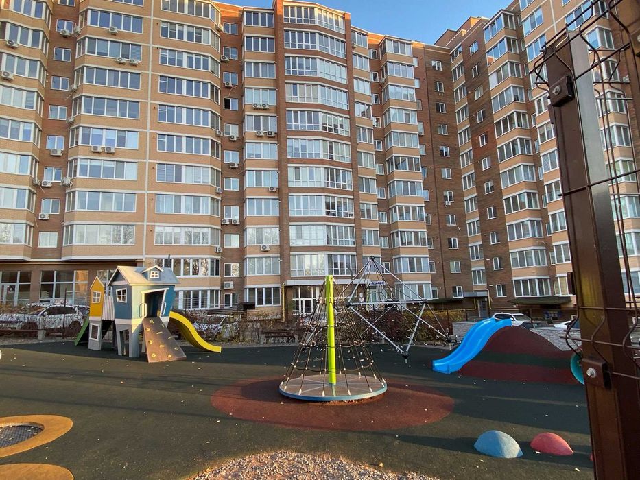 Оренда квартири з панорамним видом на річку в ЖК "Преміум Парк"