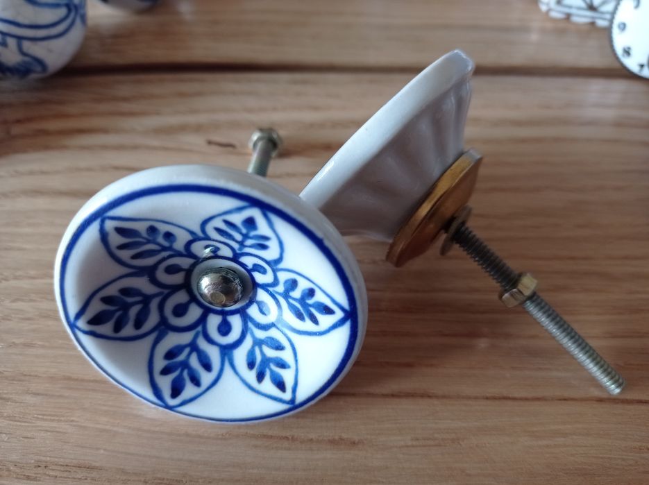 Śliczne ceramiczne gałki meblowe ręcznie malowane gałki do mebli