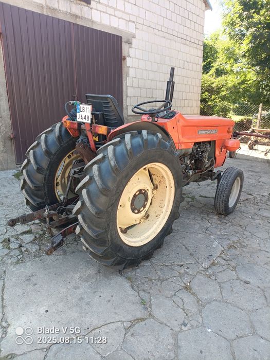 Traktor ciągnik sadowniczy uniwersal