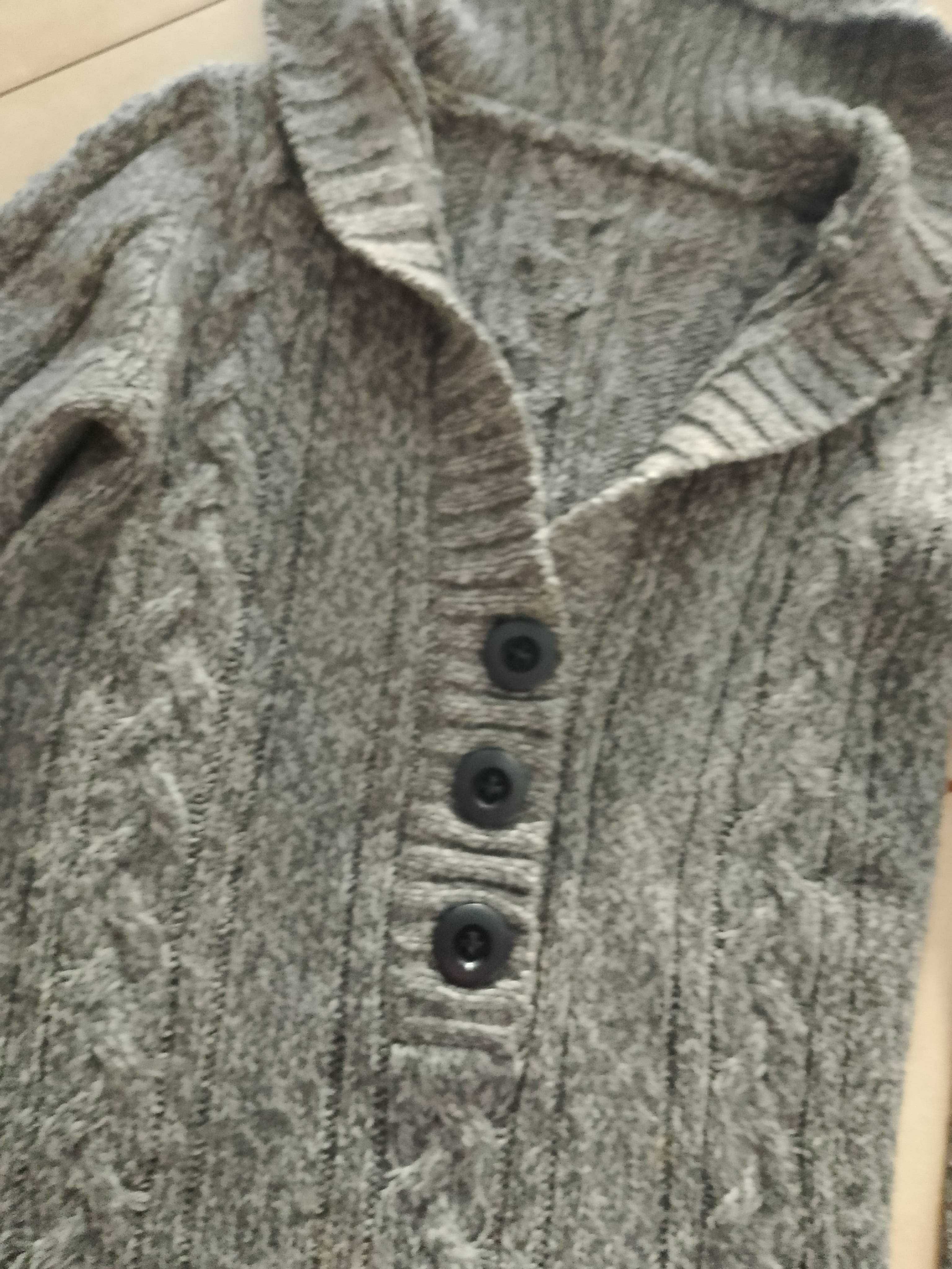Sweter S szary kaptur