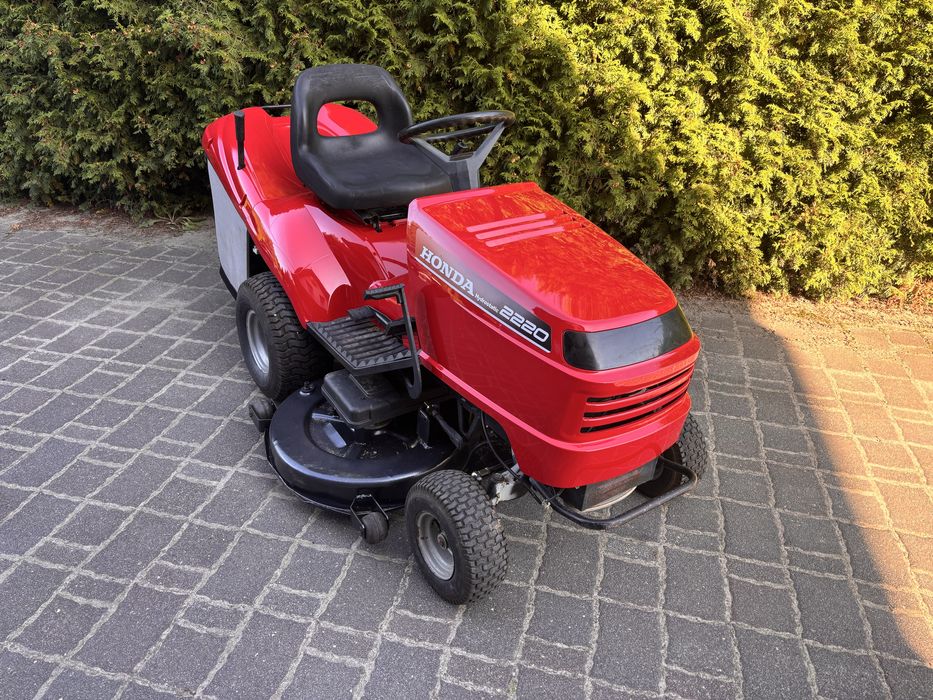 Traktorek Kosiarka Honda 2220 Hydrostatic 20KM V2 kosz 122cm kosa PŁUG