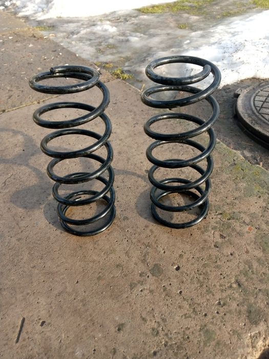 Пружини передні   KYВ