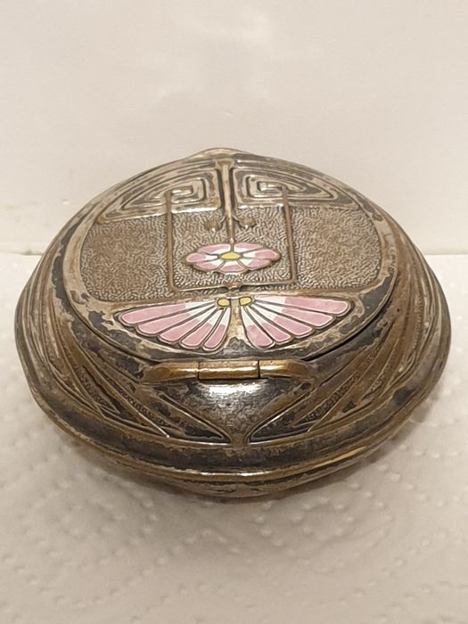 Linda antiga caixa de rapé prateada e dourada com esmalte