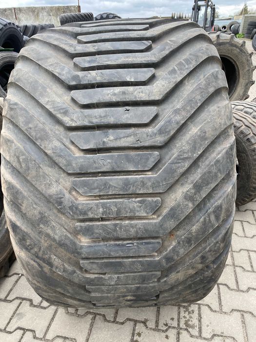 700/50r26.5   BKT