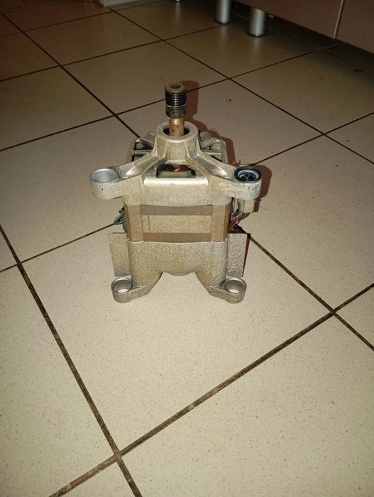 Двигатель со стиральной машины LG