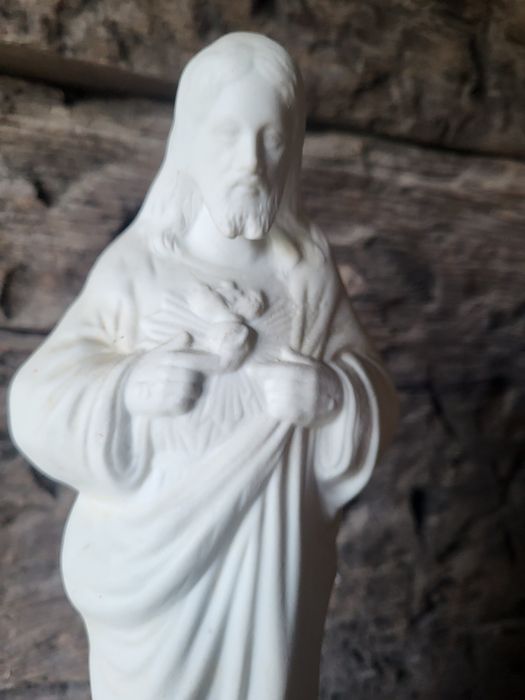 Biskwit biała figurka Pan Jezus Najświętsze Serce