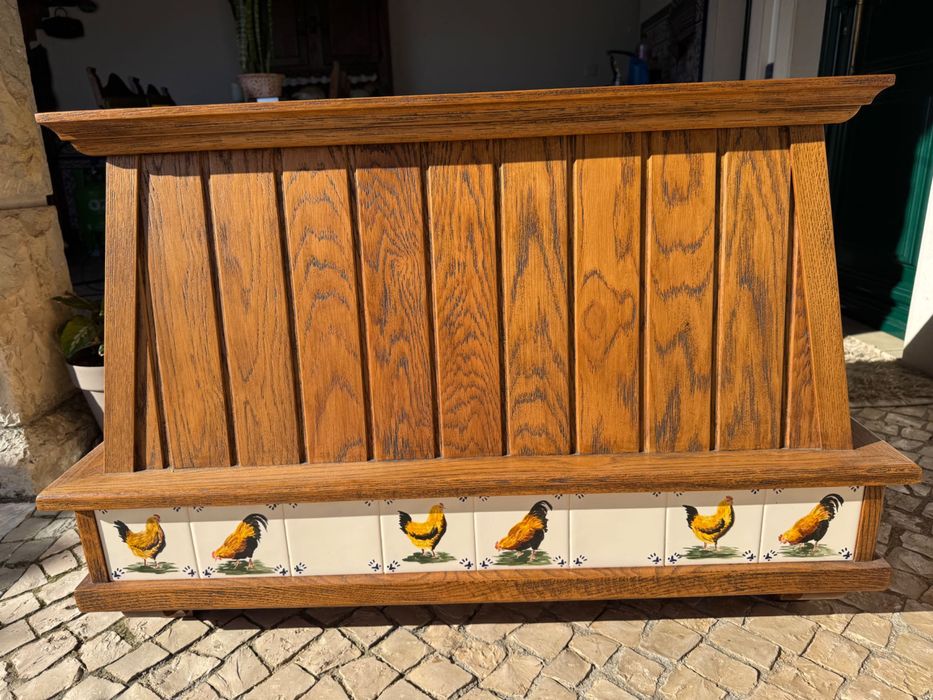 Exaustor Bosch pouco usado. 2 filtros. Ofereço Chaminé Rústica.