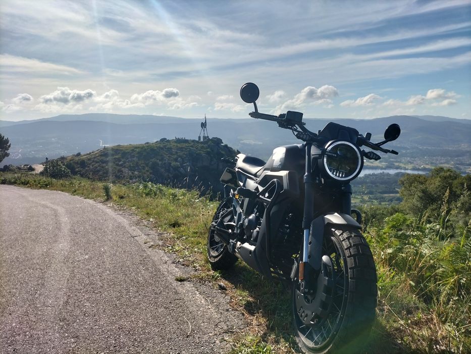 Zontes GK125 como nova