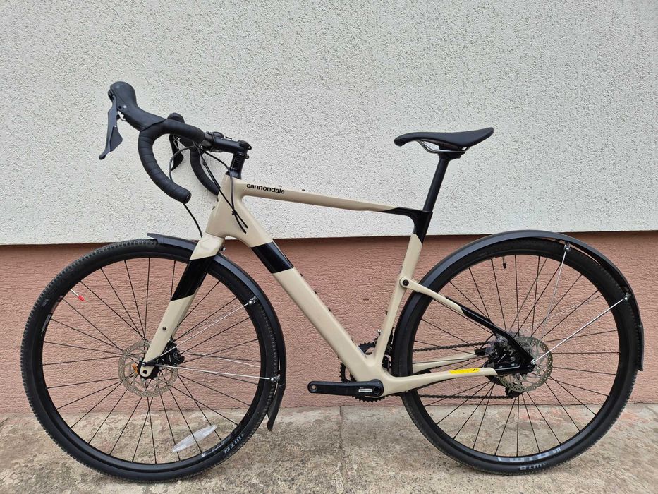 d Rower szutrowy gravel Cannondale Topstone, full carbon, Shimano 105