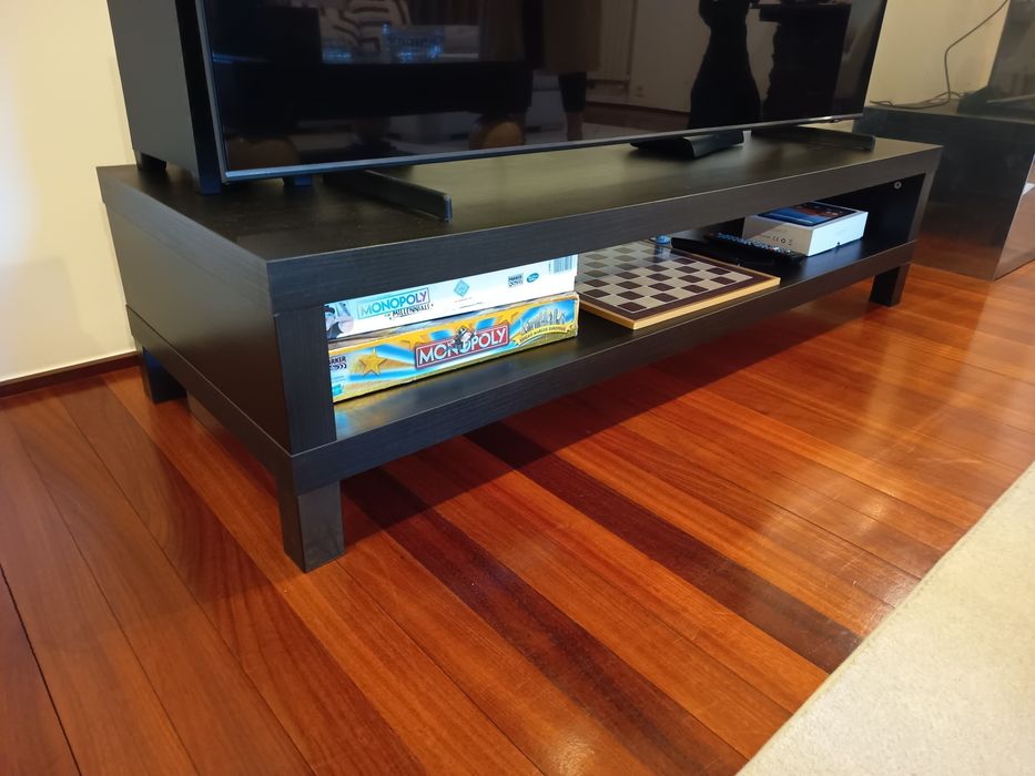 Móvel para televisão