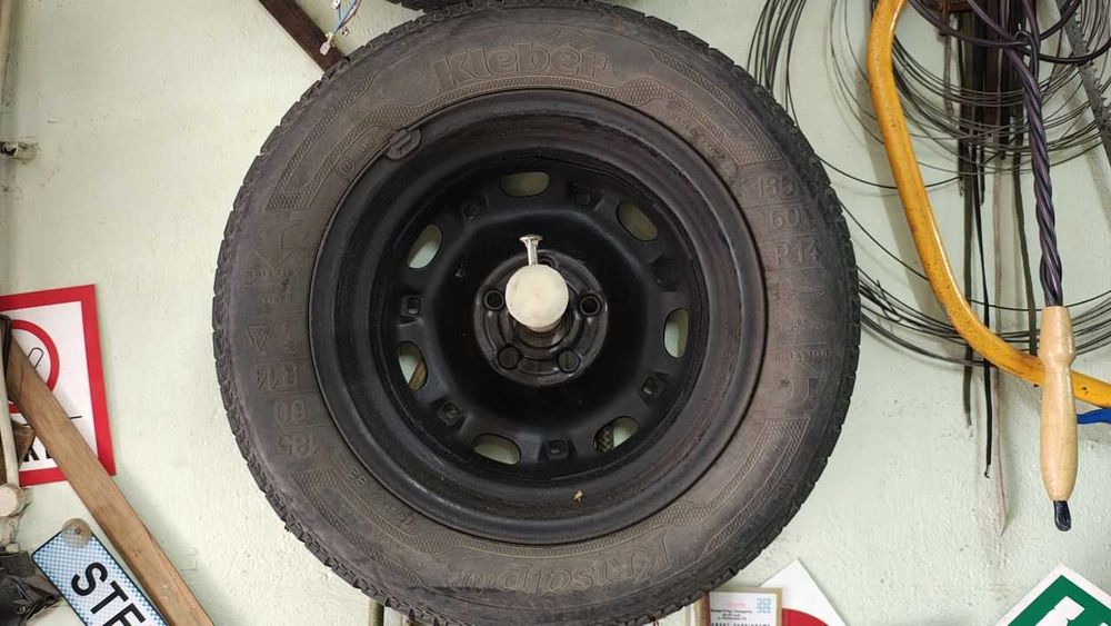 Opony zimowe Kleber 185/60R14 felgi stalowe