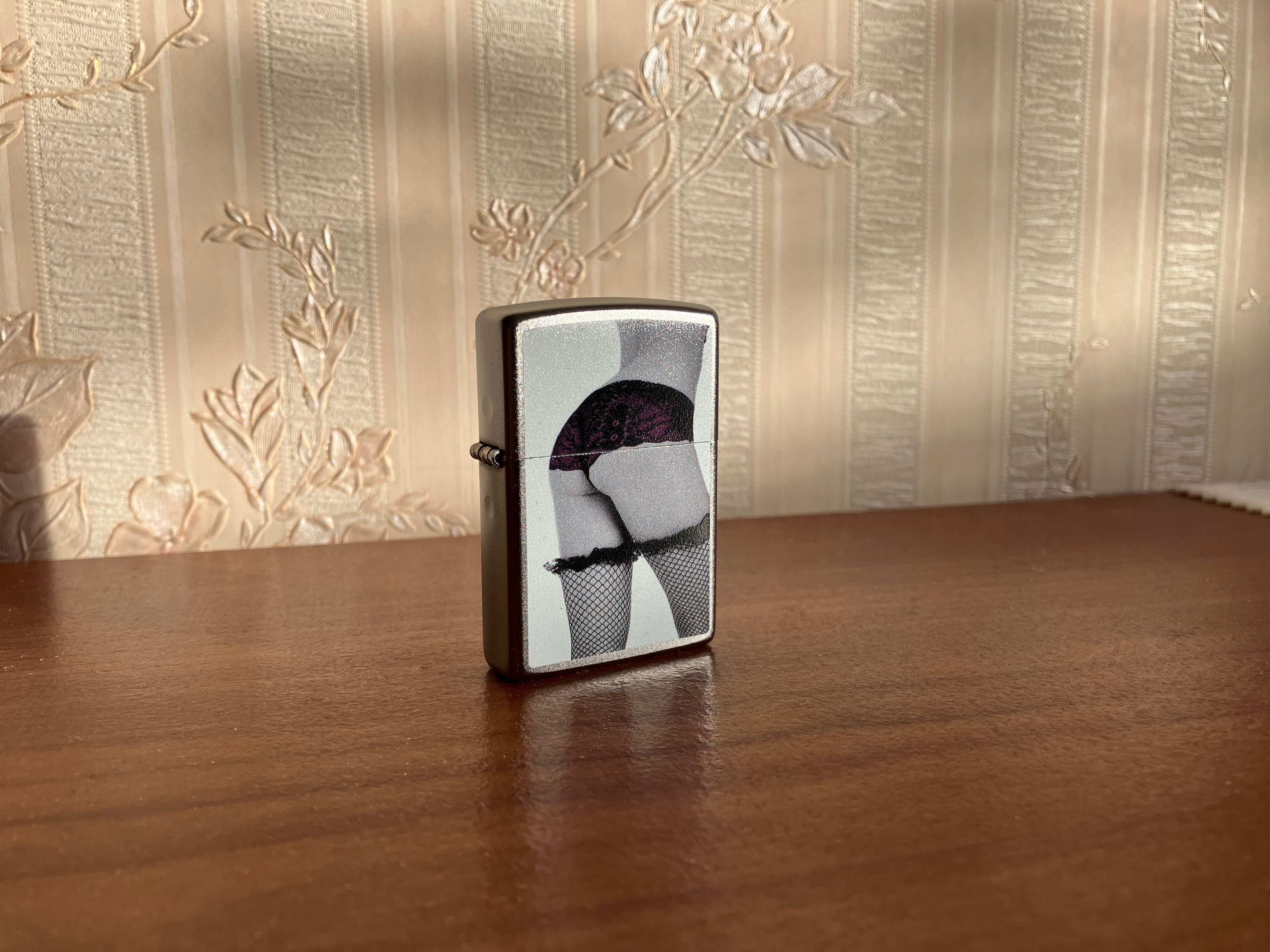 Запальничка Zippo Sexy Butt silver. Girl Collection. Оригінал!