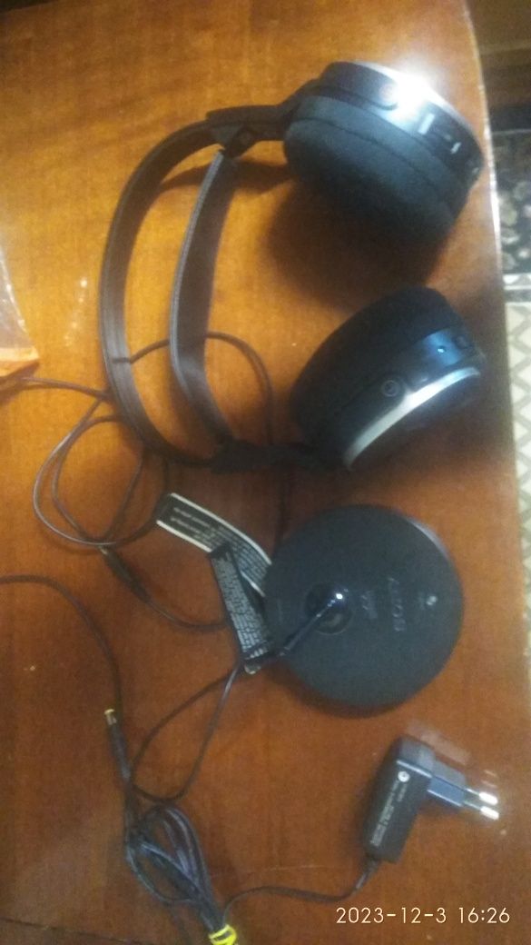 Наушники Sony MDR-RF 810 F