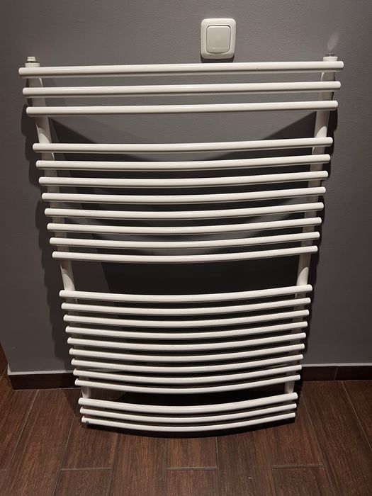 Purmo – grzejniki 75×117, 90×100, 60×60 + 3 głowice termostatyczne