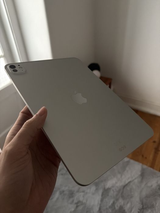 IPad Pro M5 11 Polegadas + Magic Keyboard