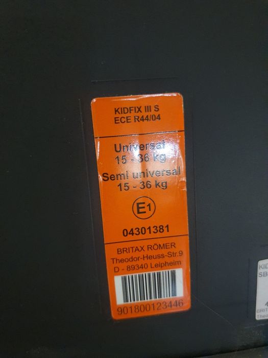 Продам автокріслo KIDFIX III S