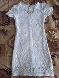 Сукня гіпюрова біла