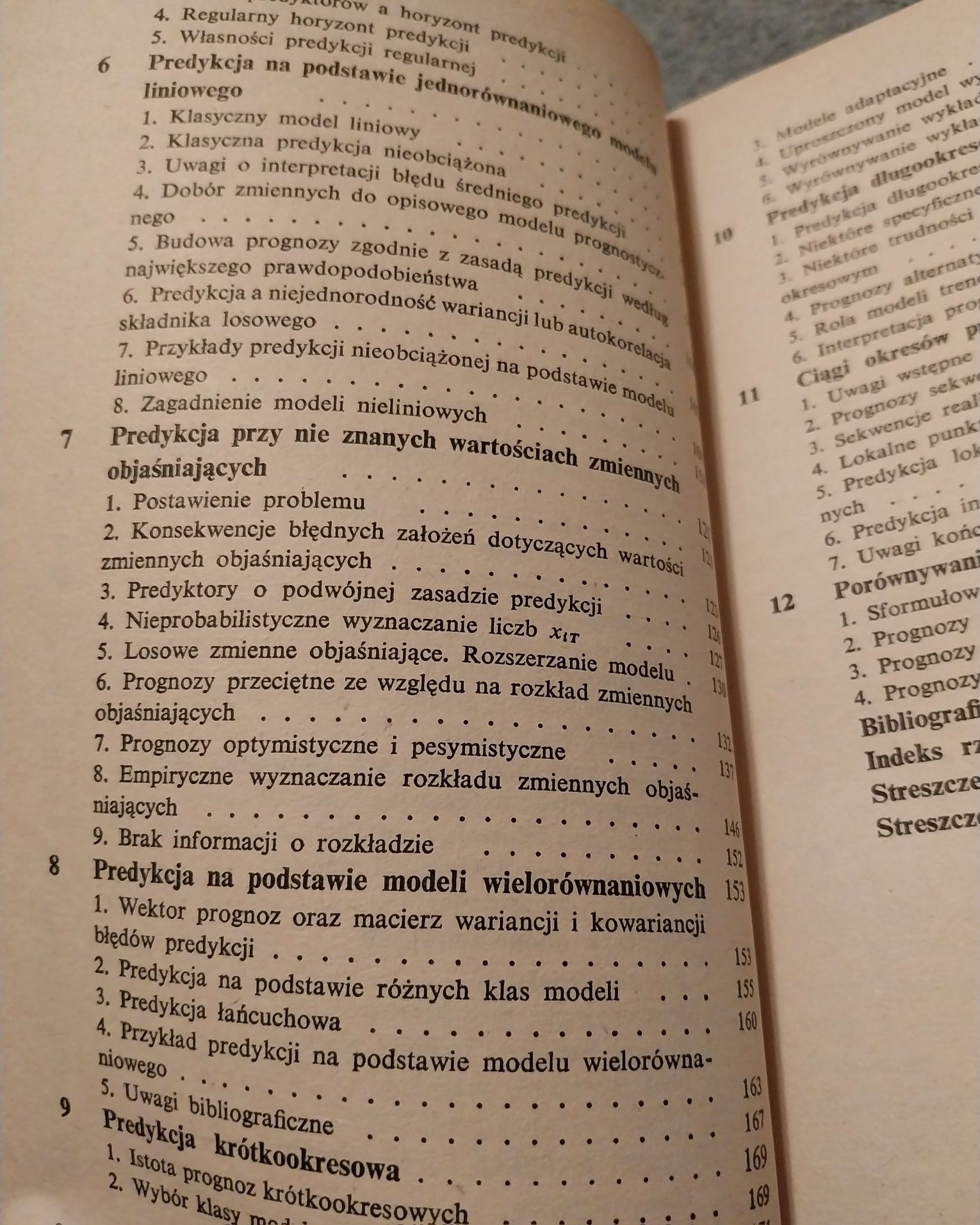 Wielorównaniowe modele ekonometryczne / Zasady predykcji ekonometr