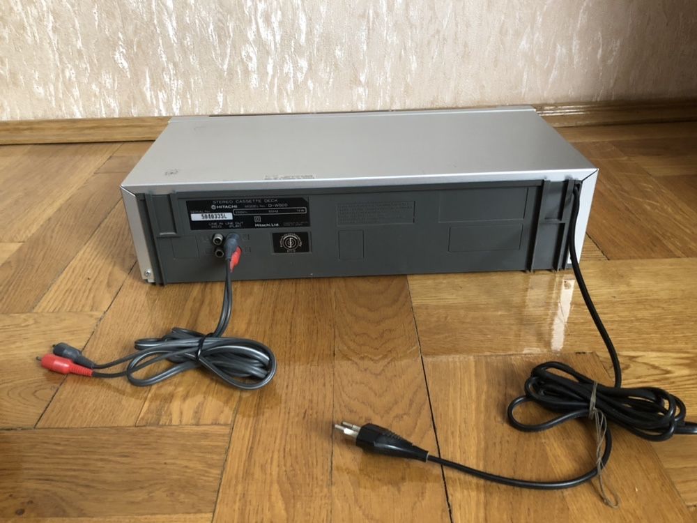 Касетна дека HITACHI D-W500