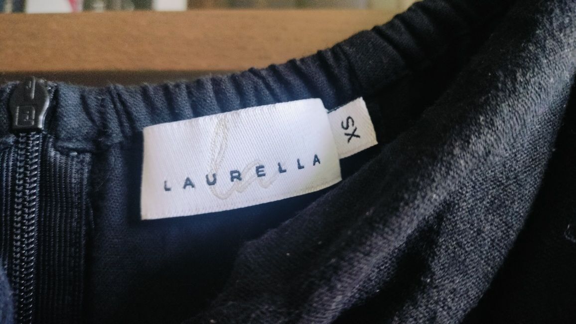 Czarna sukienka Laurella xs