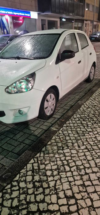 Mitsubishi Space Star impecável