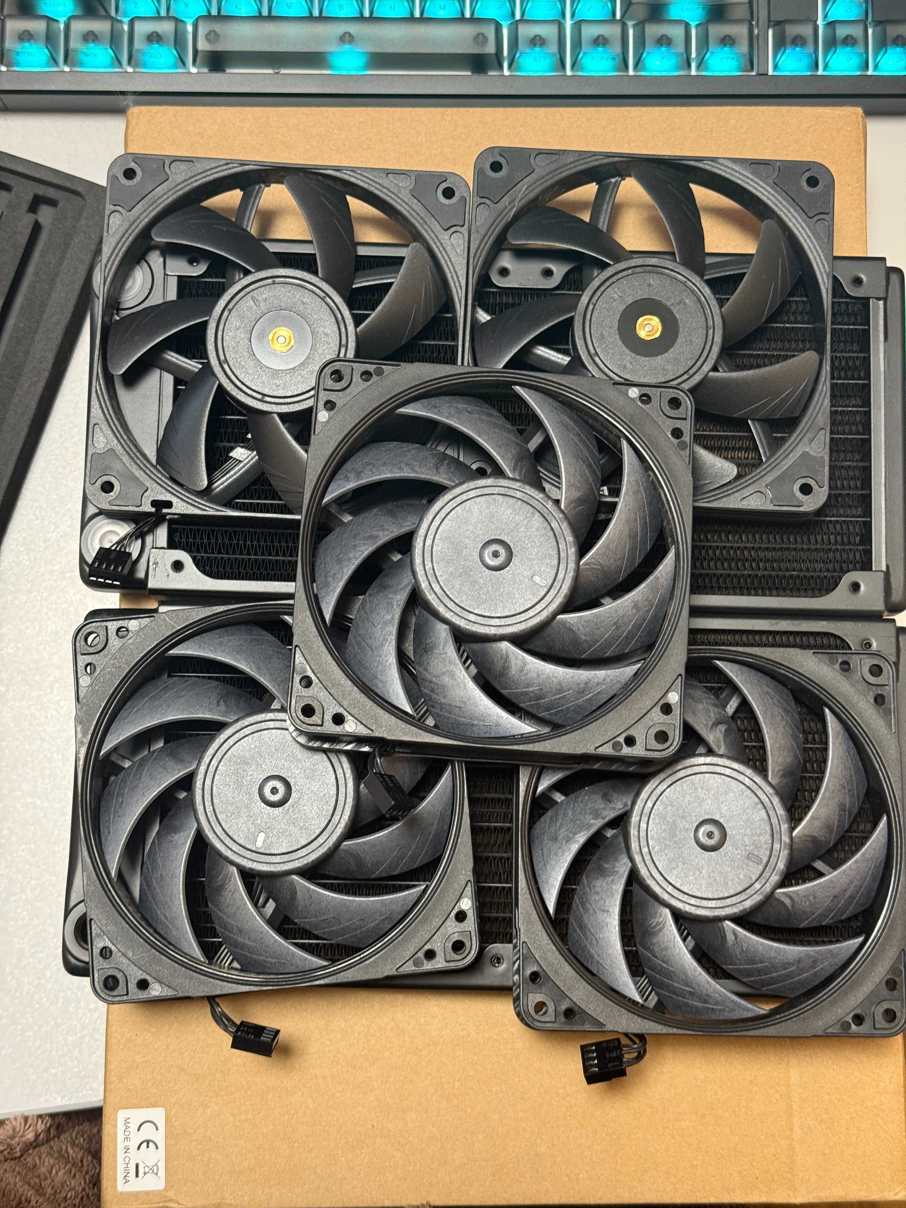 Вентилятори 3x Noctua NF-A12x25 2x Noctua NF-A12x15