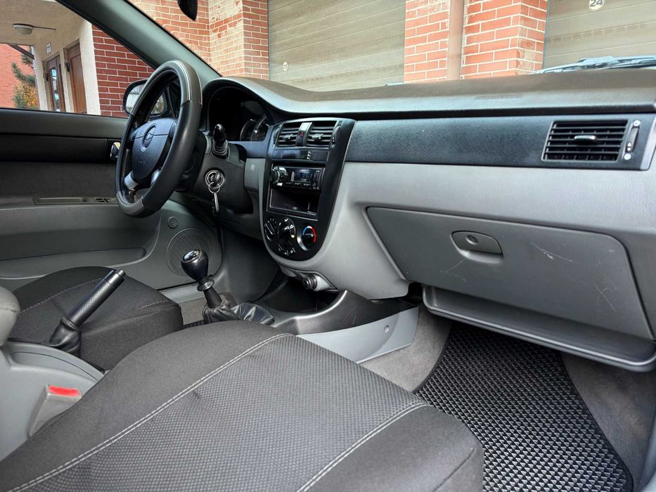 Терміново! Chevrolet Lacetti 1.8 SX