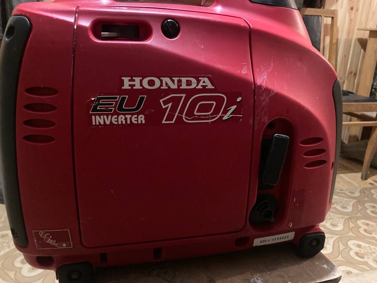 Інверторний генератор Honda EU 10