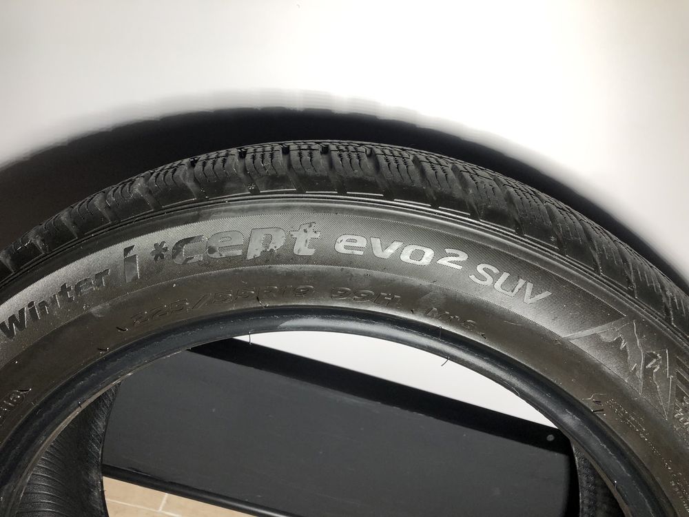 4xHankook Zima 225/55R19 99H Komplet