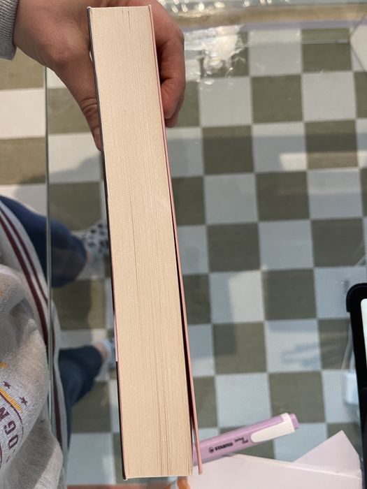 Livro A Breve Vida das Flores de Valérie Perrin