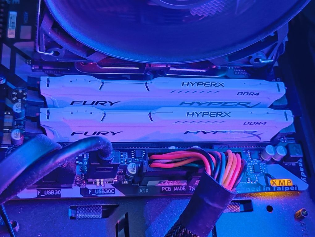 HyperX 16GB 2666MHz (2x8GB)