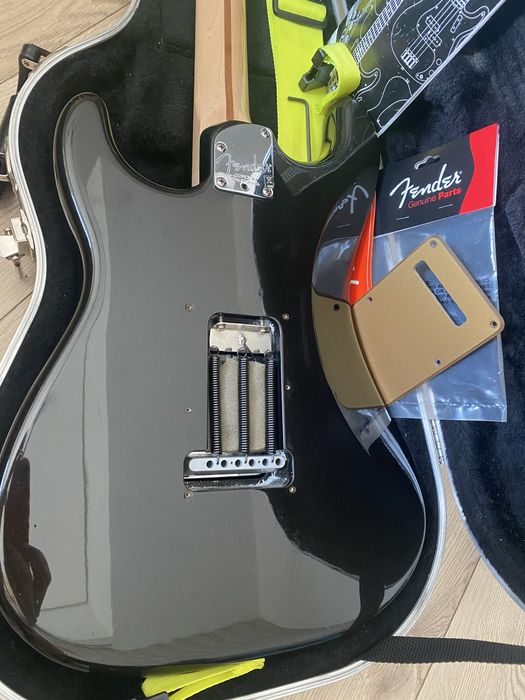 Fender deluxe montego black 2008