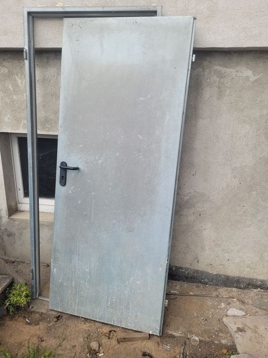Drzwi techniczne hormann z ościeżnicą 80x200