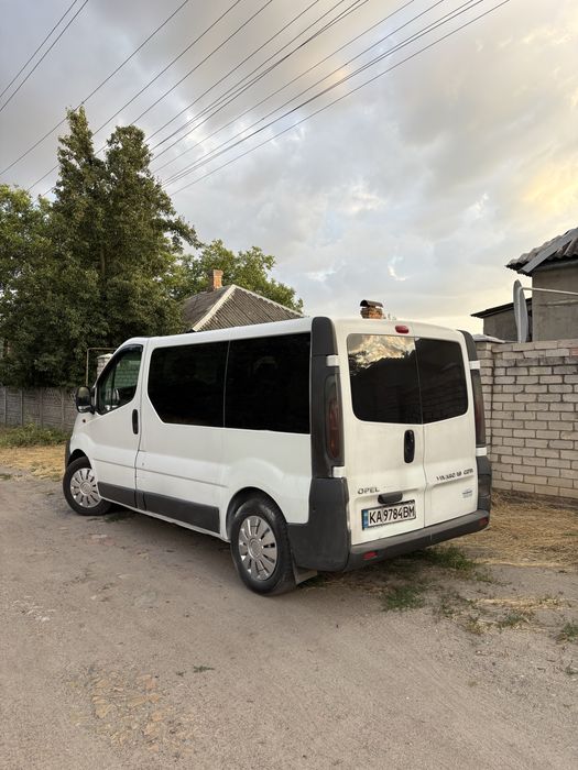 Продам Opel Vivaro 1.9 Дизель