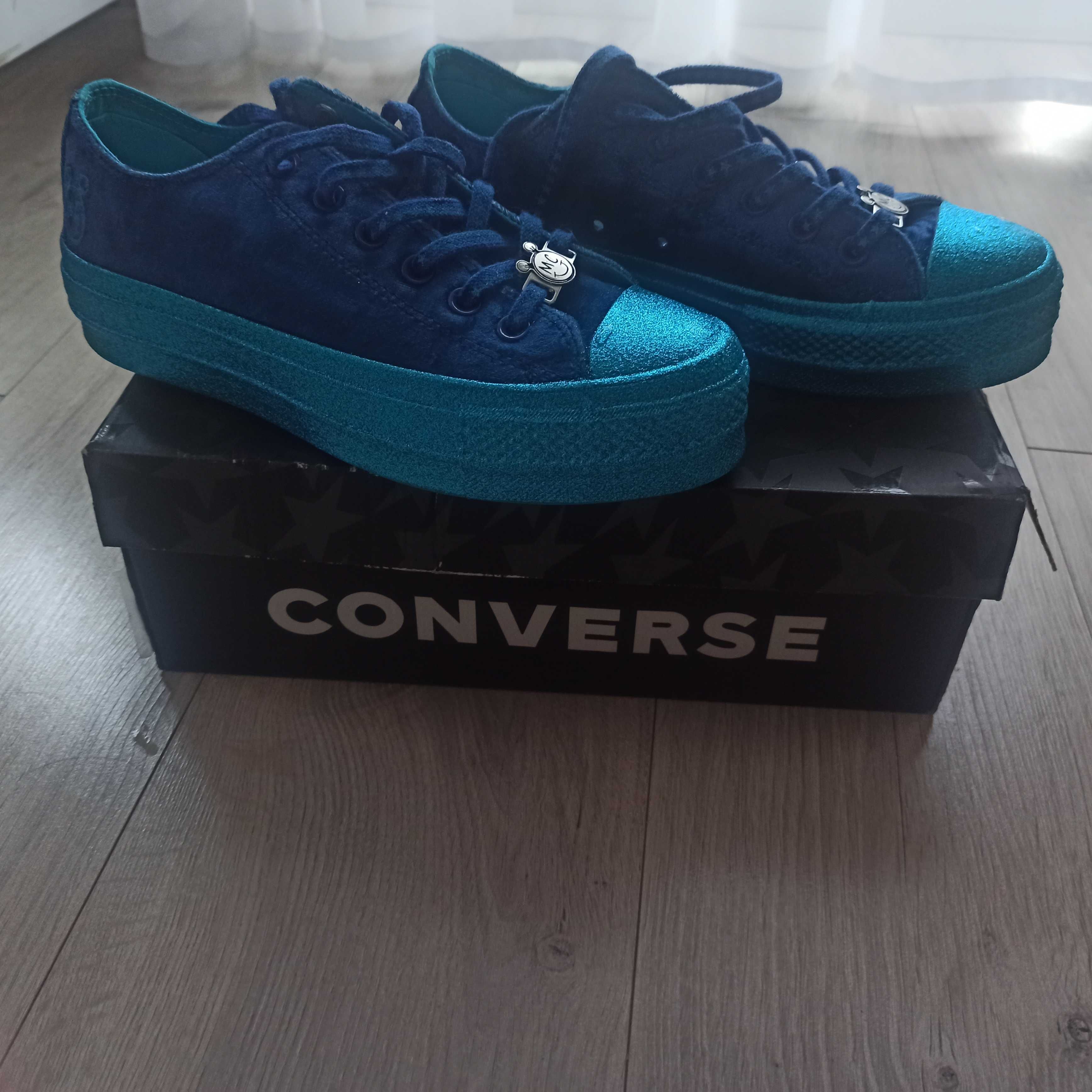Sprzedam trampki Converse-Chuck Taylor All Star Miley Cyrus Lift Ox