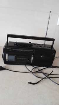 Japońskie radio i magnetofon TS 77 B.