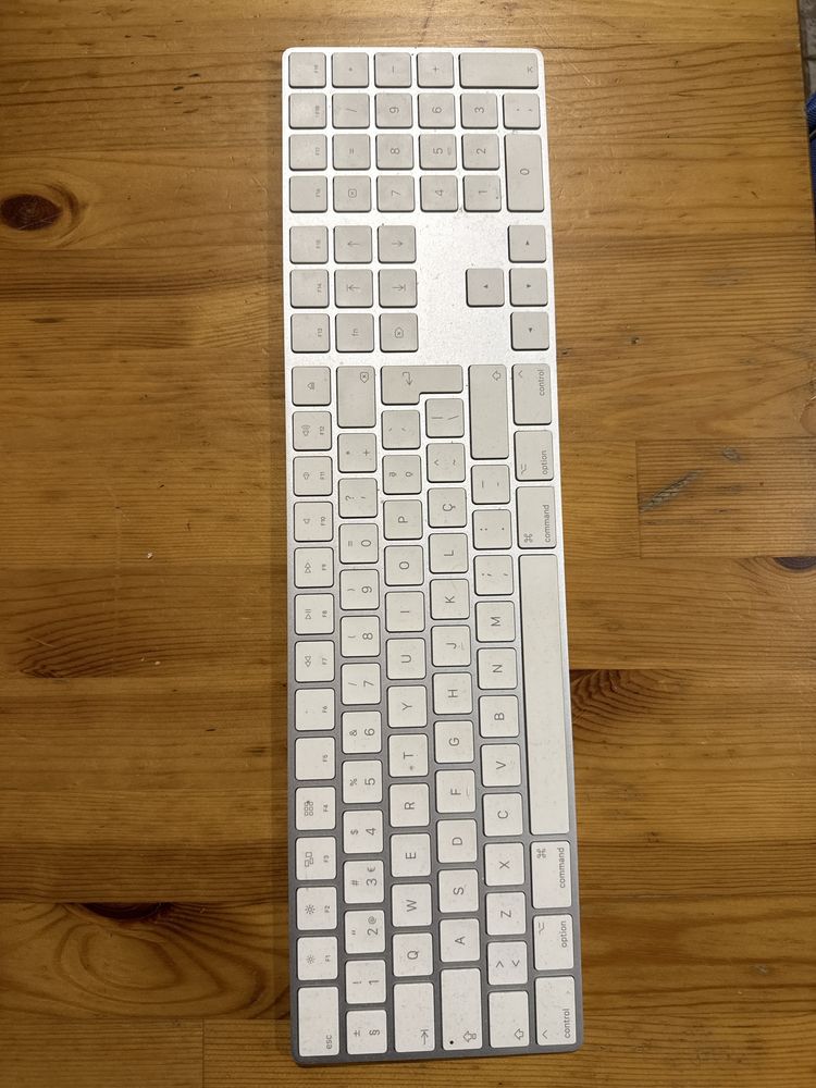 Magic Keyboard Aplle usado