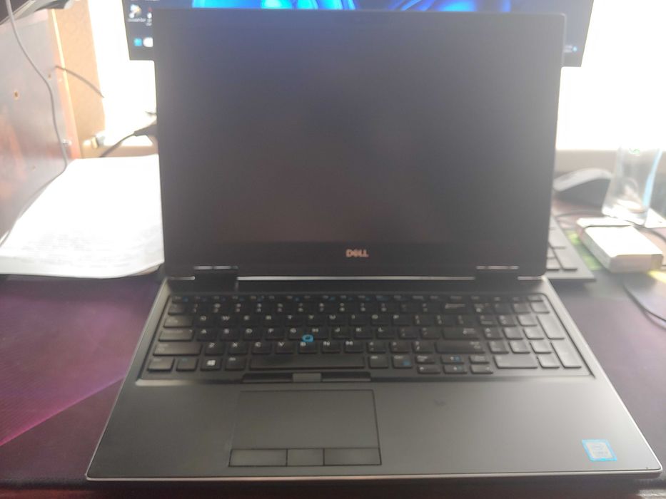 Dell Precision 7530 (i5-8gen, 32Gb, P2000 4Gb, 1Tb nvme)