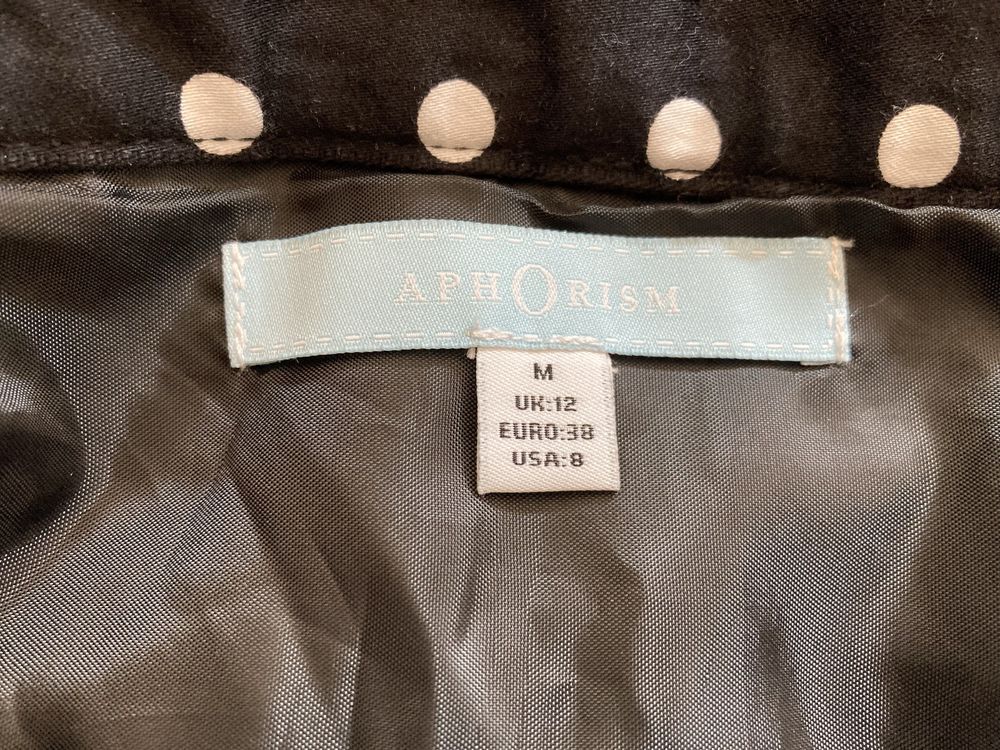 Spódnica rozkloszowana midi grochy firmy Aphorism r. 38